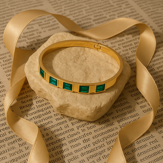 Noa Rhinestone Bangle