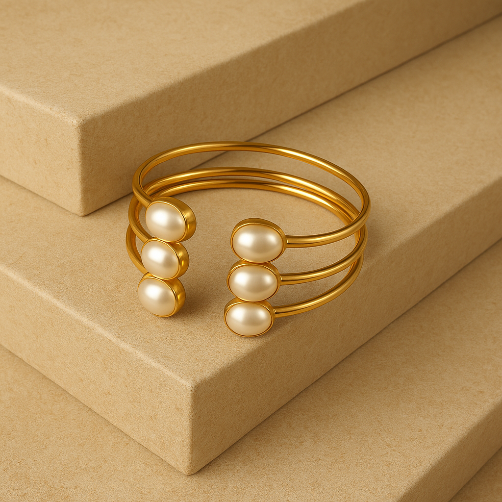Shriya Cuff Bangle
