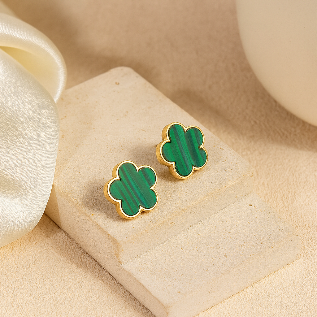 Elise Studs