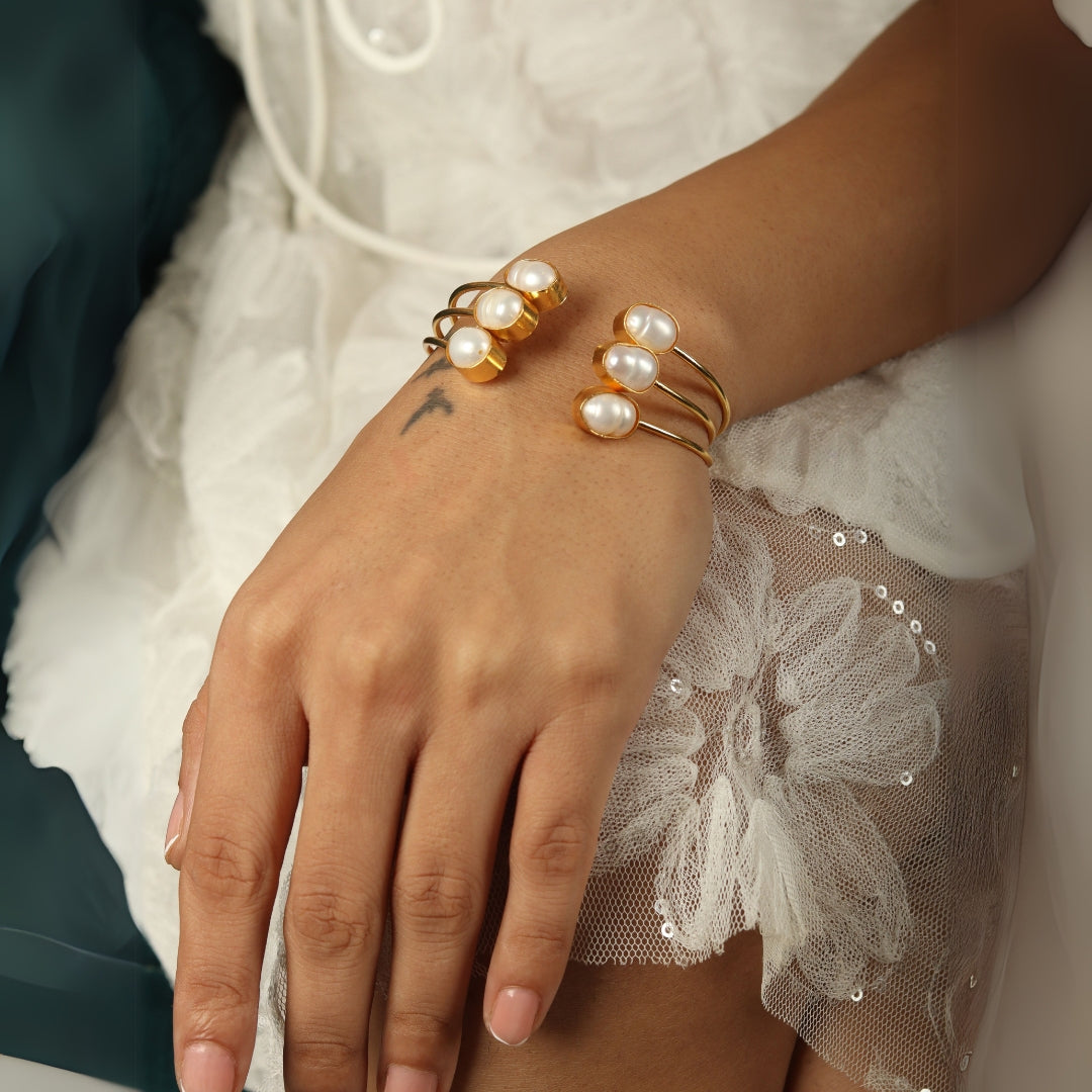 Shriya Cuff Bangle