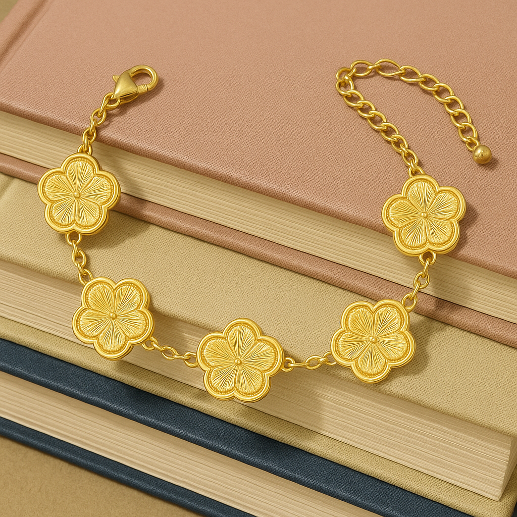 Clover Gold Bracelet