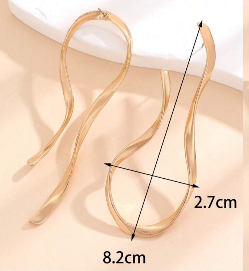 Nysaa Asymmetric Earrings