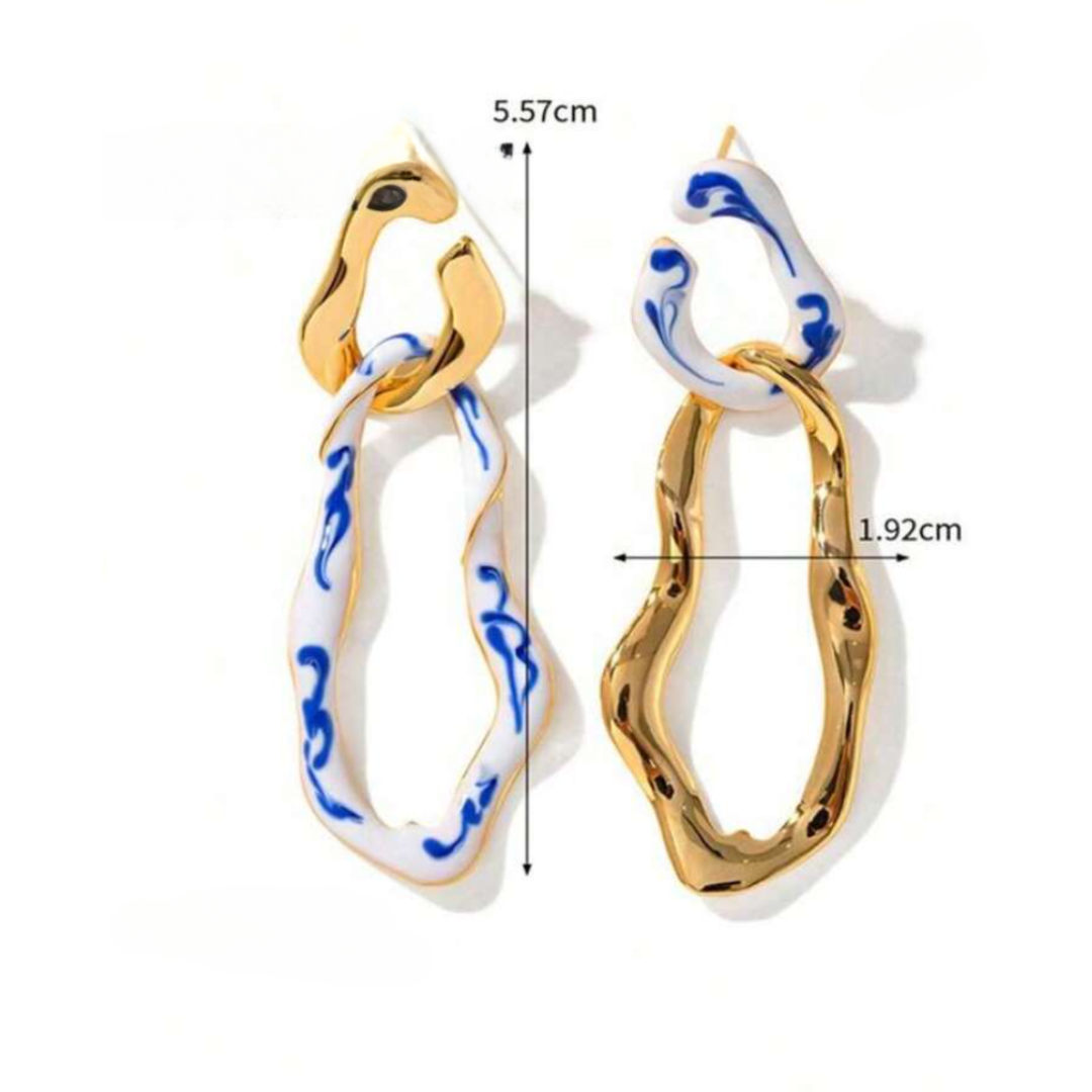 Sara Dangle Earrings