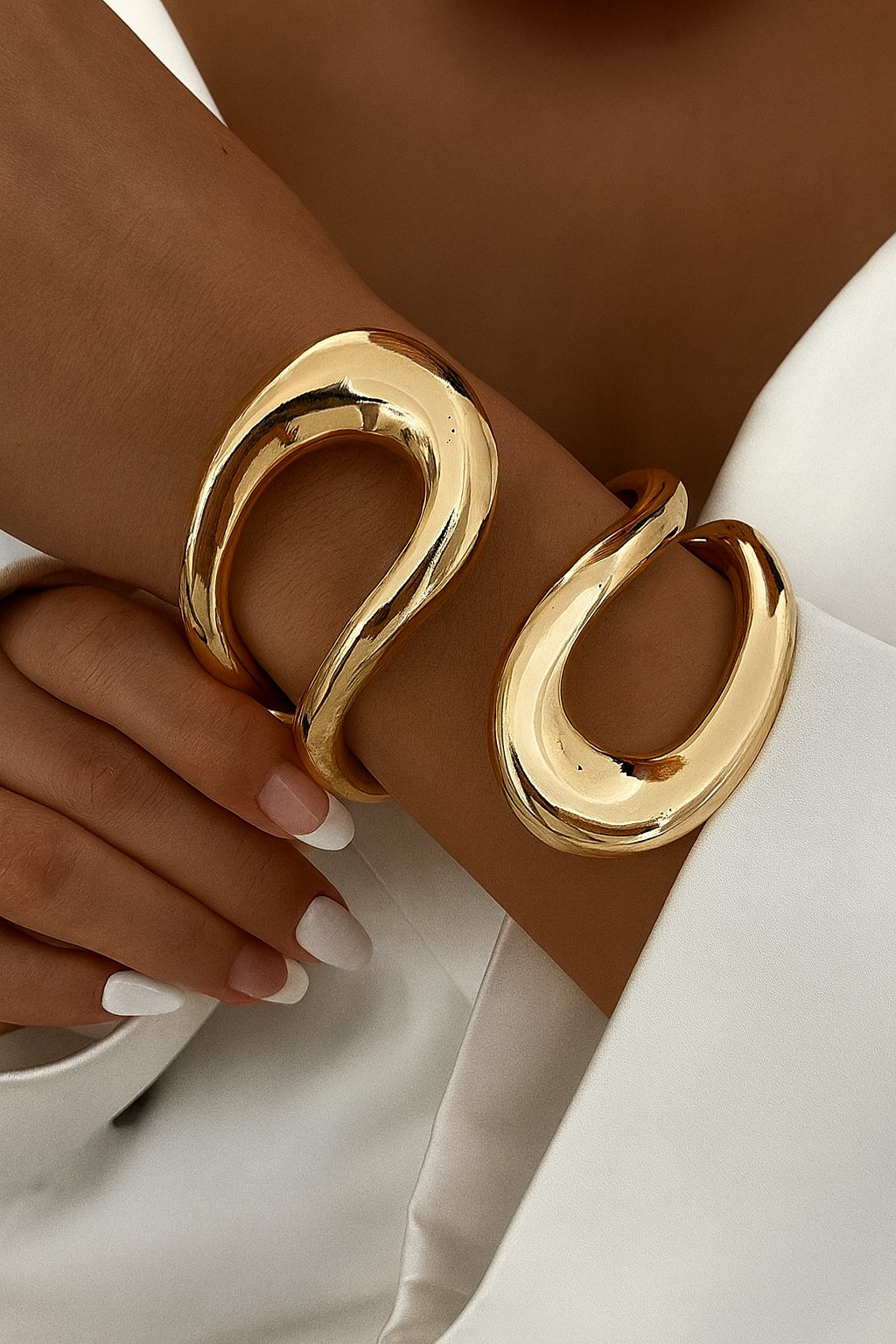 Adira Statement Bangle