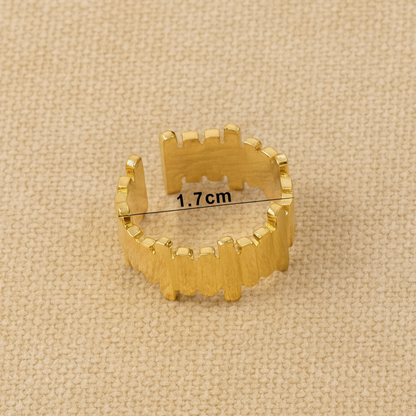 Irregular Geometric Ring