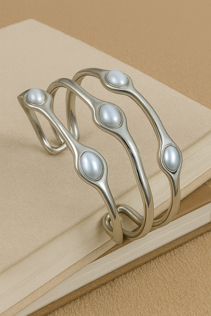 Dhea Pearl Cuff Bangle