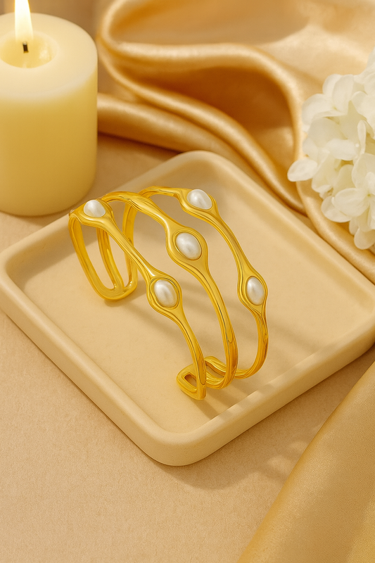 Dhea Pearl Cuff Bangle
