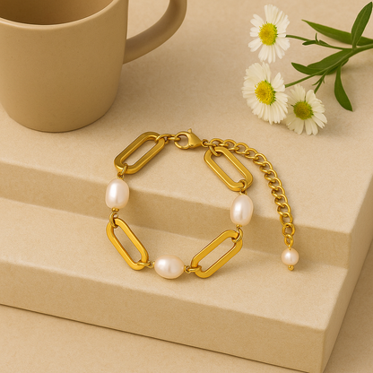 Eira Pearl Bracelet