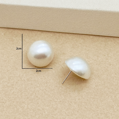 Classic Pearl Studs
