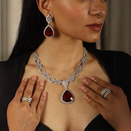 Aleya Set (Necklace + Earrings)