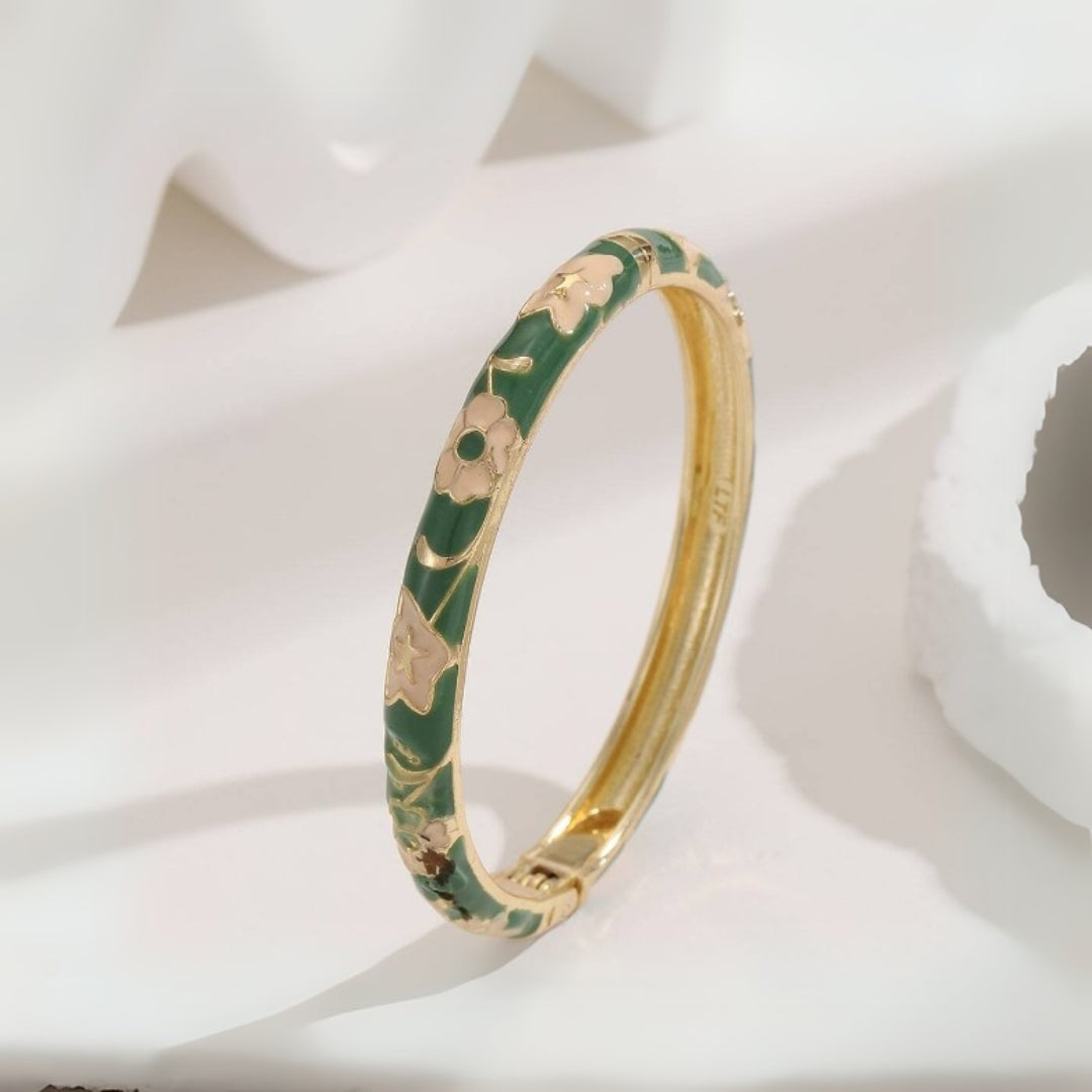 Eva Bangle