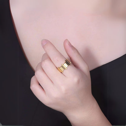 Irregular Geometric Ring