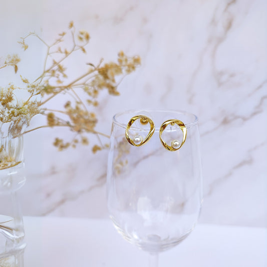 Kiara Pearl Studs