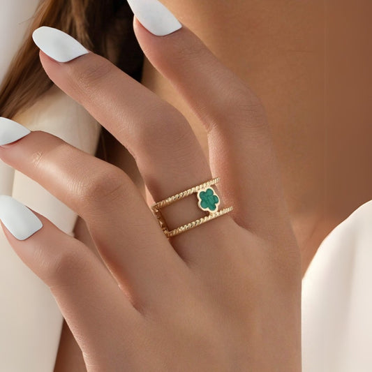 Clover Minimalist Ring