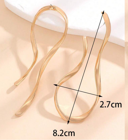 Nysaa Asymmetric Earrings