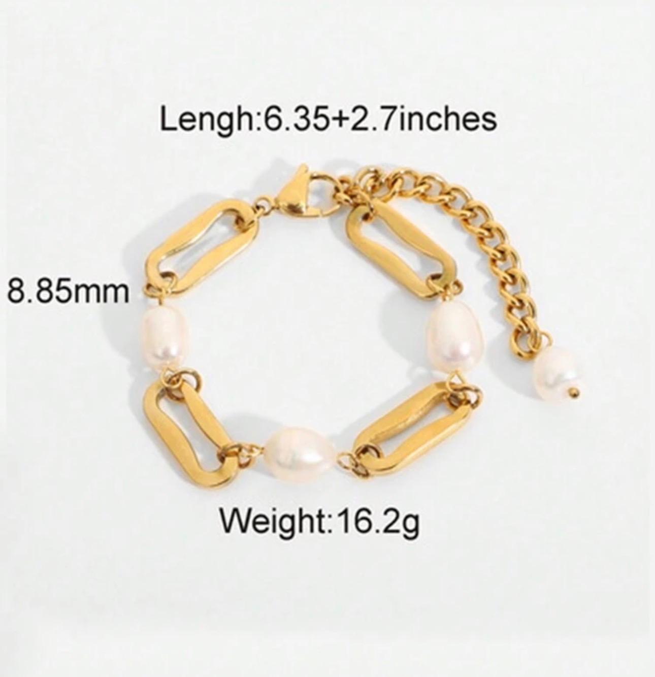 Eira Pearl Bracelet